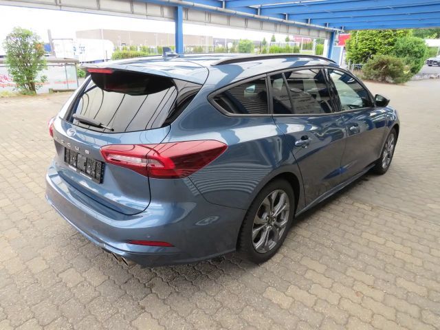 Ford Focus ST Line Wagon