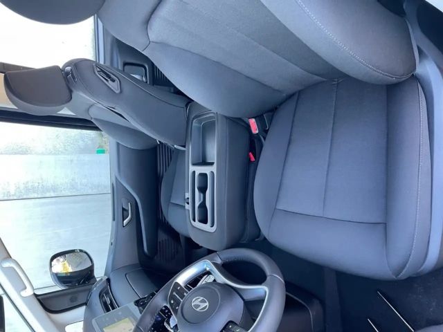 Hyundai Staria Trend