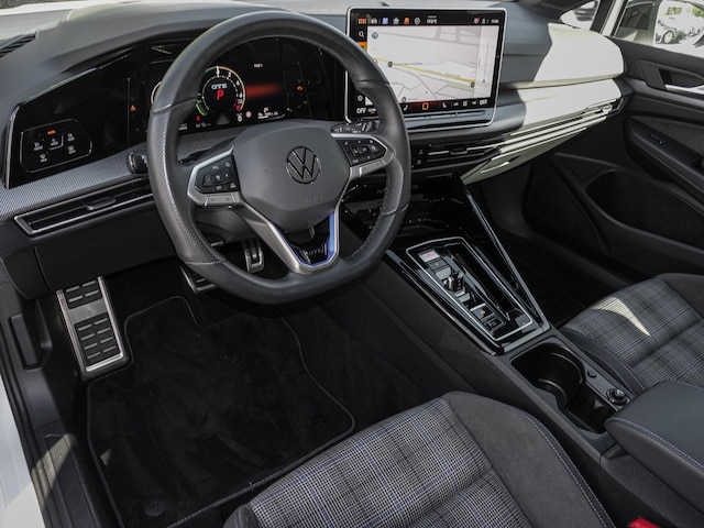 Volkswagen Golf 1.5 eTSI DSG eHybrid