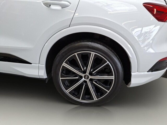 Audi Q4 e-tron Quattro