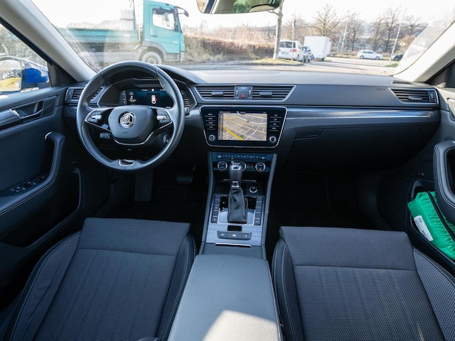 Skoda Superb 2.0 TSI Combi Style Style