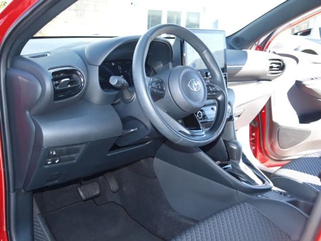 Toyota Yaris Hatchback Lounge