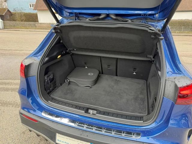 Mercedes-Benz EQA 300 4MATIC AMG Line