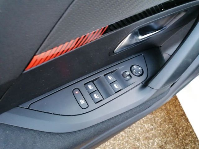 Peugeot 2008 Active Pack PureTech