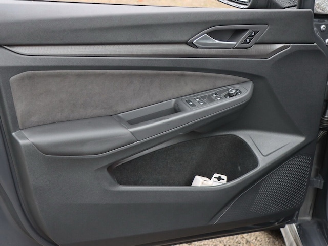 Volkswagen Golf 2.0 TSI DSG Golf VIII IQ.Drive