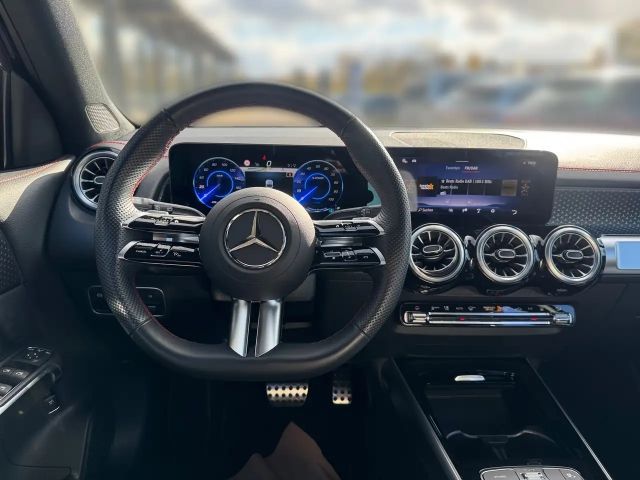 Mercedes-Benz EQB 300 4MATIC AMG Line
