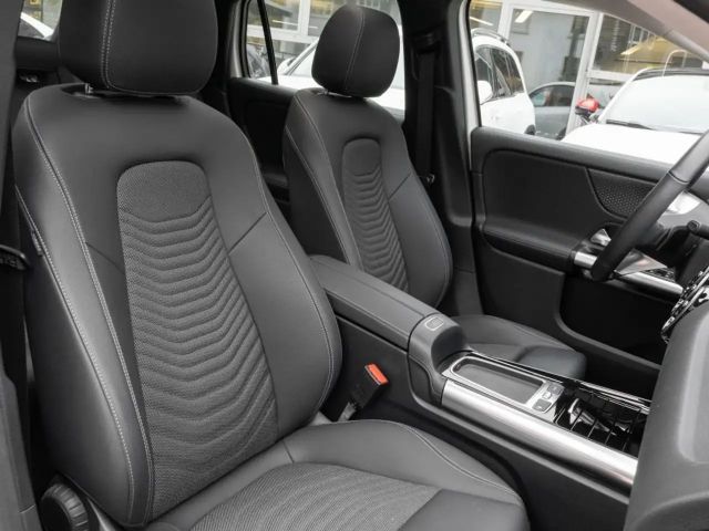 Mercedes-Benz GLA 180 Progressive