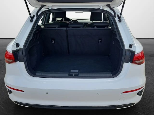 Audi A3 30 TFSI Sedan Sportback