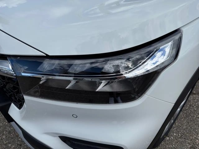 Suzuki S-Cross Hybrid