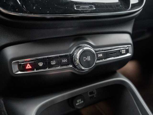 Volvo XC40 Dark Plus Recharge T5