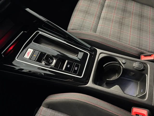 Volkswagen Golf 2.0 TSI DSG GTI