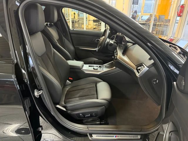 BMW 320 320d M-Sport Sedan xDrive