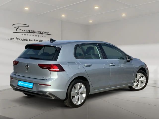 Volkswagen Golf 1.5 eTSI DSG Style