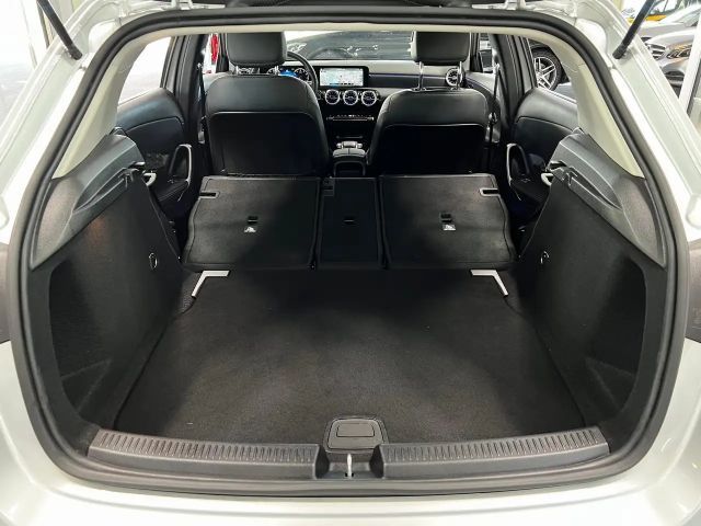 Mercedes-Benz A 180 Progressive