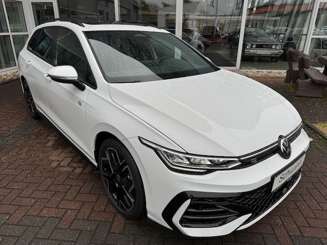 Volkswagen Golf 1.5 eTSI Golf VIII Variant