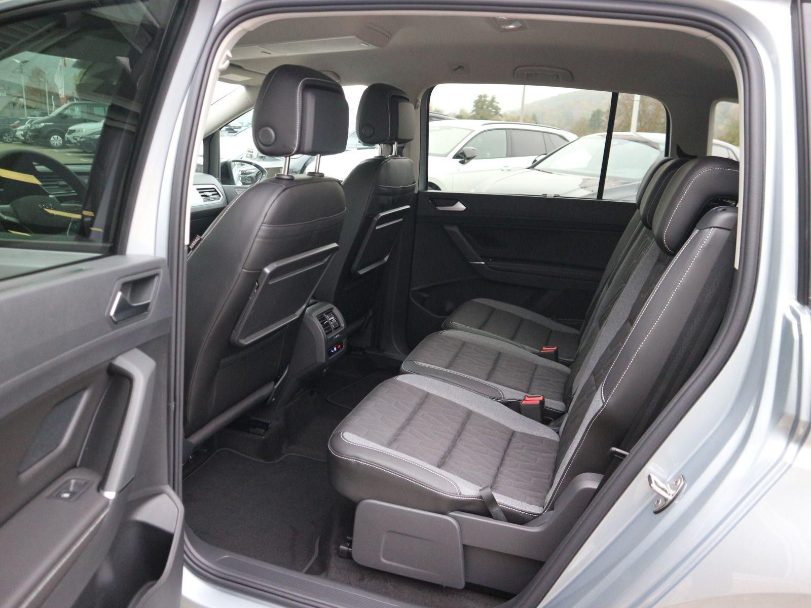 Volkswagen Touran DSG R-Line