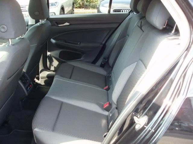 Volkswagen Golf Active 1,5 TSI 6-Gang LED/NAVI//AHK