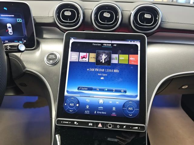 Mercedes-Benz C 200 AMG Line Sedan