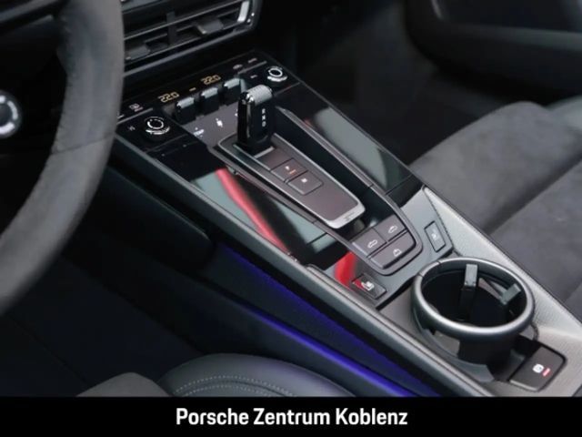 Porsche 992 Cabrio Carrera GTS