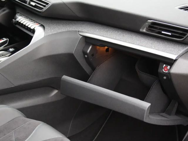 Peugeot 3008 Crossway EAT8 PureTech