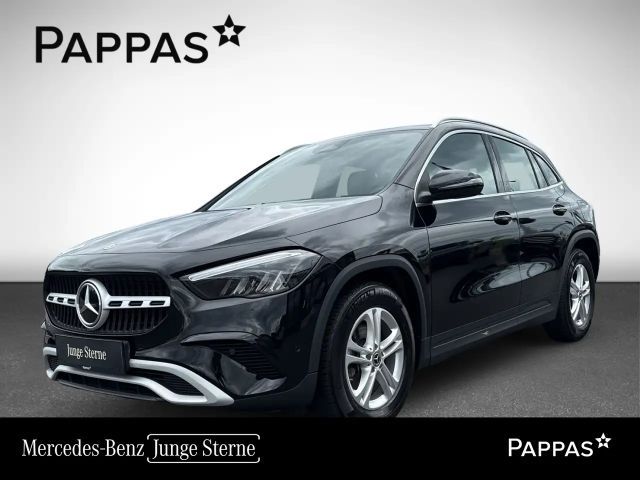 Mercedes-Benz GLA 200 PTS Cam Navi Wide LED SHZ EASY-PACK