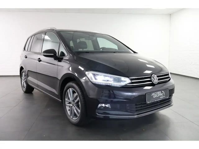 Volkswagen Touran 1.5 TSI DSG