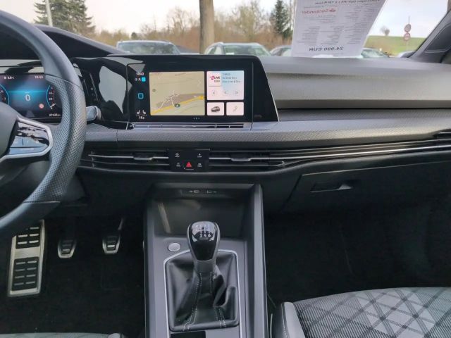 Volkswagen Golf 1.5 TSI Golf VIII R-Line