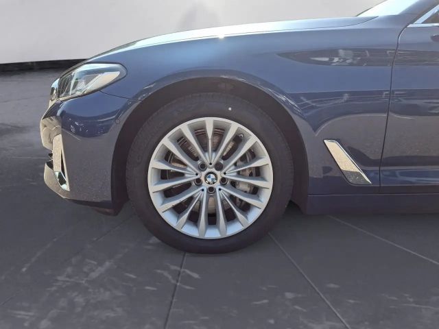 BMW 540 540d Luxury Line Touring xDrive