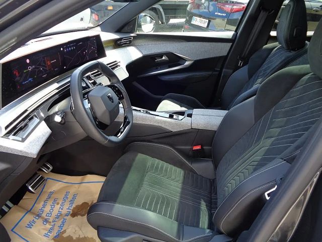 Peugeot E-5008 GT-Line