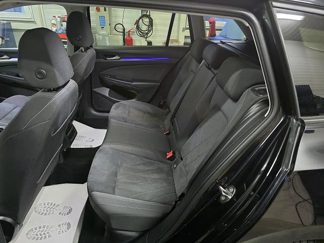 Volkswagen Golf Life Variant