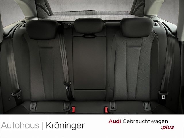Audi A4 30 TDI Avant S-Tronic
