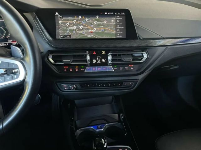 BMW 120 120d Sedan xDrive