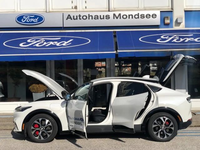 Ford Mustang Mach-E AWD Extended range