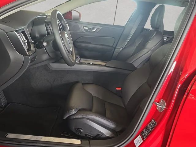 Volvo V60 Cross Country AWD Plus