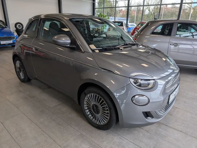 Fiat 500e 42kWh, Komfort+Style-Paket, Garantie