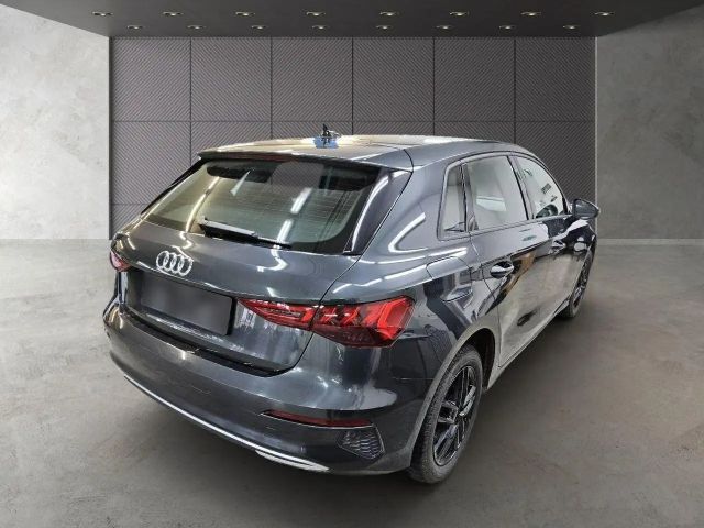 Audi A3 40 TFSI Hybride Sedan
