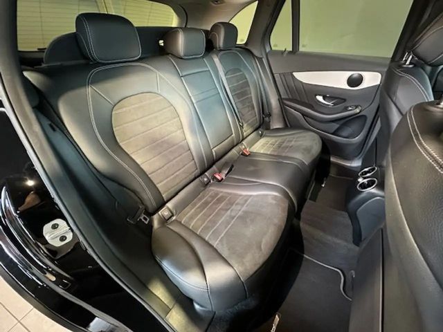 Mercedes-Benz GLC 300 4MATIC AMG Line