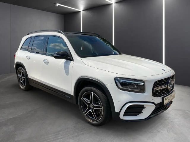 Mercedes-Benz GLB 180 AMG Line