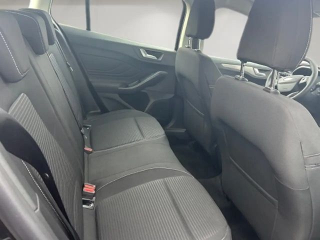 Ford Focus Titanium Wagon