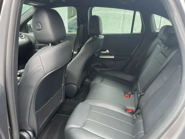 Mercedes-Benz EQA 300 4MATIC