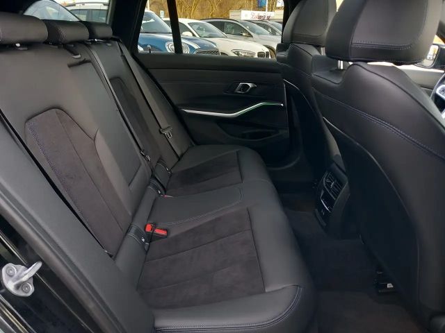 BMW 320 320d M-Sport Touring