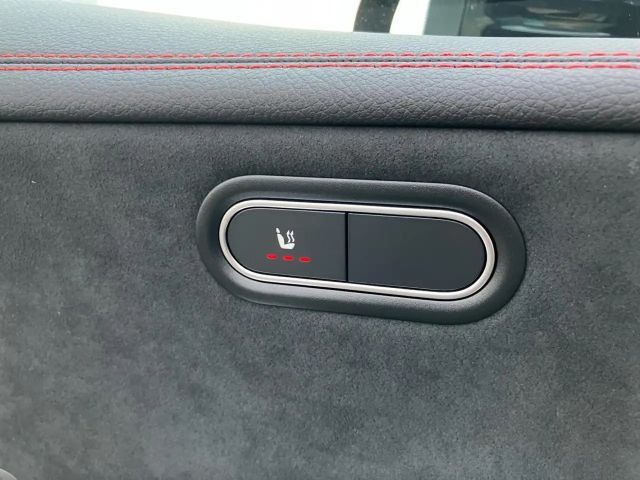 Mercedes-Benz CLA 200 AMG Line Coupé