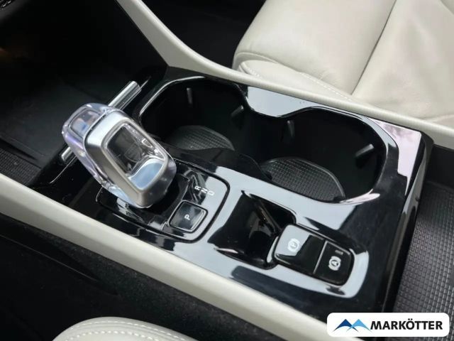 Volvo XC40 Bright Plus Recharge