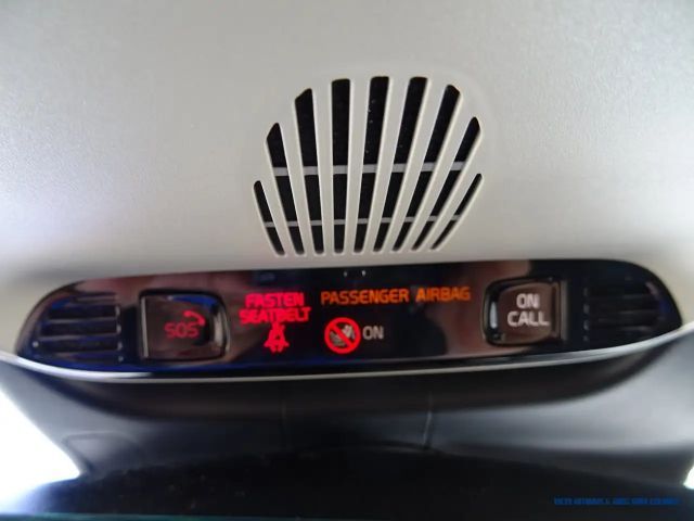 Volvo XC40 R-Design Recharge T5