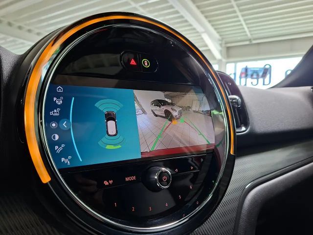 MINI Cooper Countryman Aut. Navi PanoDach E-Sitze-Leder HuD Yours Trim