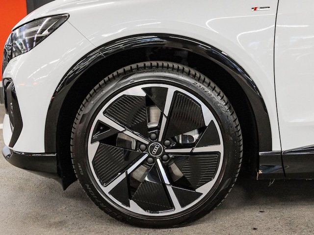 Audi Q4 e-tron SUV 45 e-tron Audi Q4 e-tron