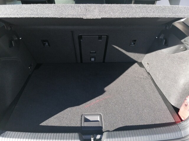 Volkswagen Golf 1.5 TSI Golf VIII