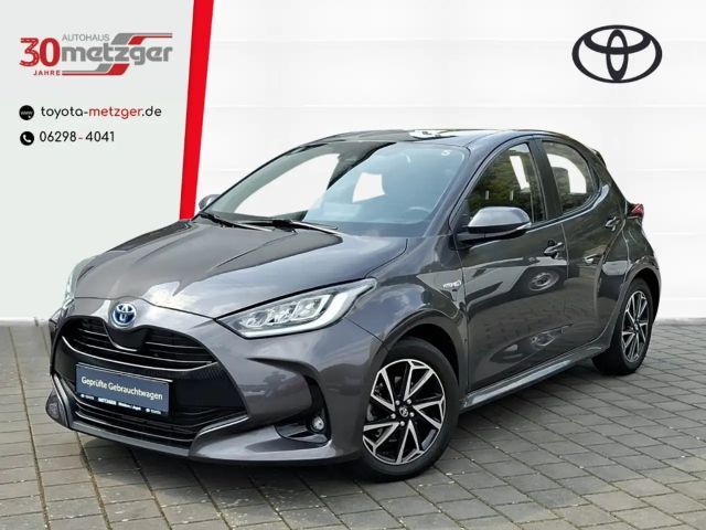 Toyota Yaris Hatchback Hybride Team D