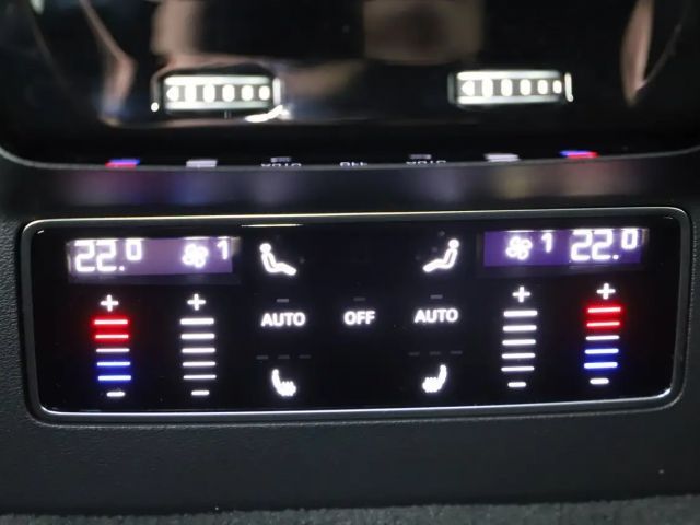 Audi A6 e-tron Quattro