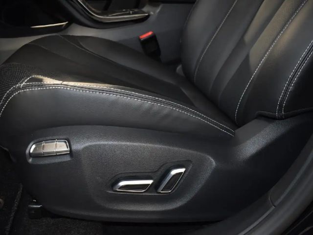 MG Marvel R Performance Tri-motor AWD